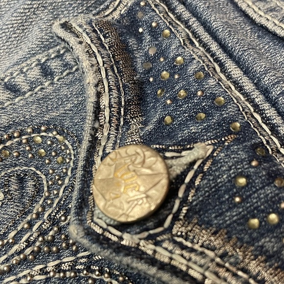 27” wrangler rock 47 ultra low rise jeans - Picture 6 of 8